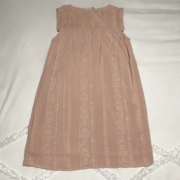 Dress - Picture 2 of 9